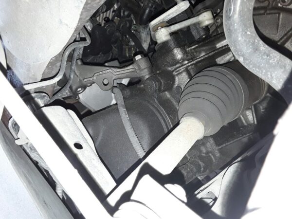 TRANSMISION DELANTERA IZQUIERDA RENAULT CLIO IV