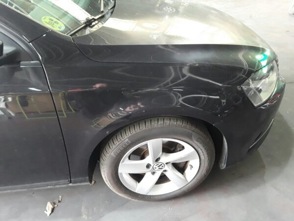 ALETA DELANTERA DERECHA VOLKSWAGEN PASSAT BERLINA