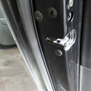 CERRADURA PUERTA TRASERA IZQUIERDA  VOLKSWAGEN PASSAT BERLINA