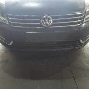 PARAGOLPES DELANTERO VOLKSWAGEN PASSAT BERLINA