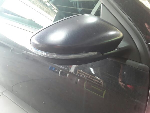 RETROVISOR DERECHO VOLKSWAGEN PASSAT BERLINA