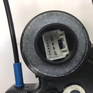 CERRADURA PUERTA TRASERA DERECHA  TOYOTA AVENSIS BERLINA