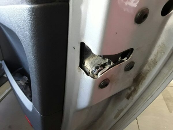 CERRADURA PUERTA TRASERA IZQUIERDA  VOLKSWAGEN SHARAN