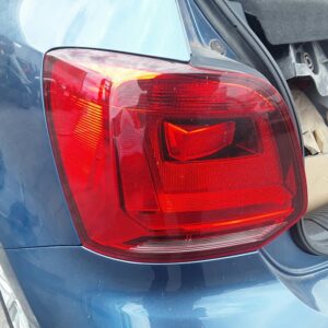 PILOTO TRASERO IZQUIERDO VOLKSWAGEN POLO