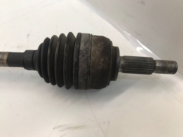 TRANSMISION DELANTERA DERECHA RENAULT CLIO III