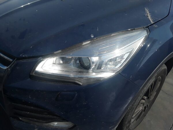 FARO IZQUIERDO FORD KUGA