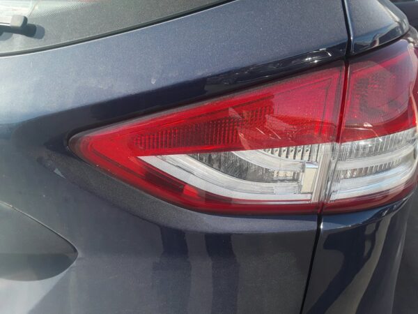 PILOTO TRASERO DERECHO INTERIOR FORD KUGA