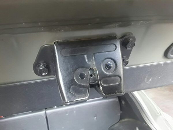 CERRADURA MALETERO / PORTON HYUNDAI TUCSON