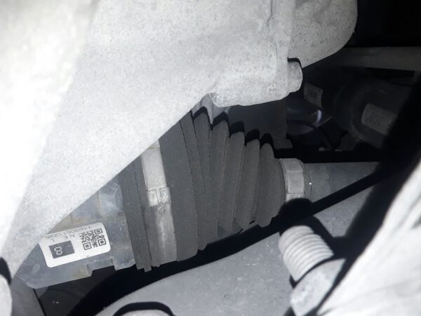 TRANSMISION DELANTERA IZQUIERDA TOYOTA PRIUS