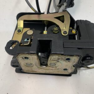 CERRADURA PUERTA DELANTERA DERECHA SSANGYONG RODIUS