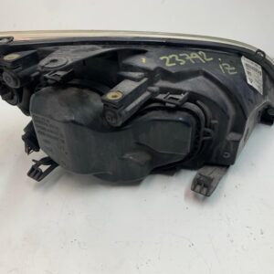 FARO IZQUIERDO FORD FOCUS BERLINA
