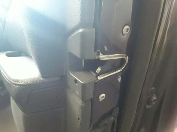 CERRADURA PUERTA DELANTERA DERECHA MERCEDES CLASE E  BERLINA