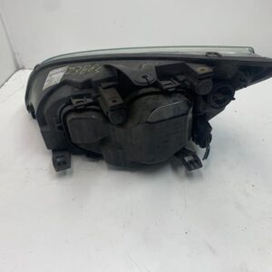 FARO IZQUIERDO FORD FOCUS BERLINA