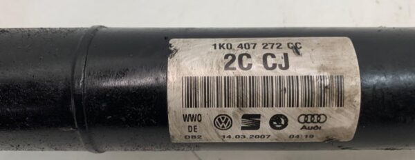 TRANSMISION DELANTERA DERECHA VOLKSWAGEN GOLF V BERLINA