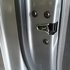 CERRADURA PUERTA DELANTERA IZQUIERDA  CHEVROLET AVEO