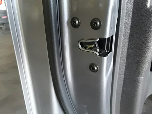 CERRADURA PUERTA DELANTERA IZQUIERDA  CHEVROLET AVEO