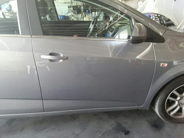 PUERTA DELANTERA DERECHA CHEVROLET AVEO