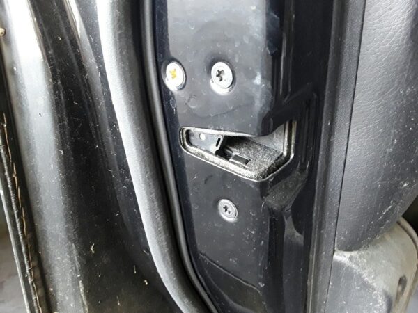 CERRADURA PUERTA DELANTERA IZQUIERDA  LAND ROVER RANGE ROVER
