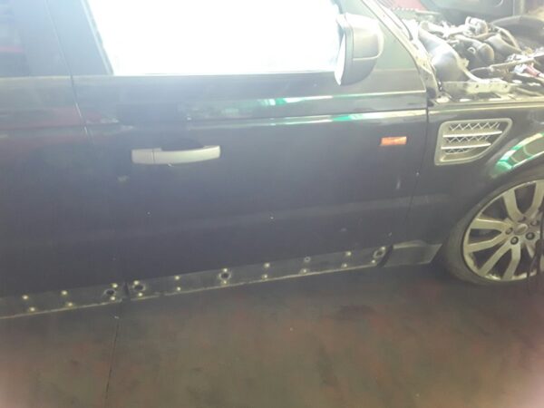 PUERTA DELANTERA DERECHA LAND ROVER RANGE ROVER
