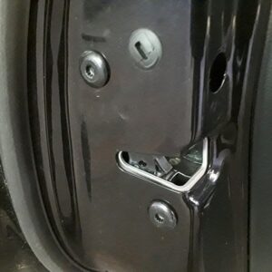 CERRADURA PUERTA TRASERA IZQUIERDA  SKODA YETI