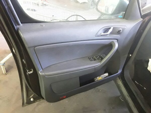 ELEVALUNAS DELANTERO IZQUIERDO SKODA YETI