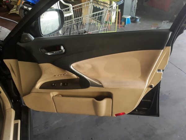 ELEVALUNAS DELANTERO DERECHO LEXUS IS (DS2/IS2)