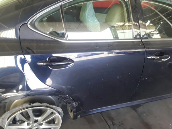 PUERTA TRASERA DERECHA LEXUS IS (DS2/IS2)
