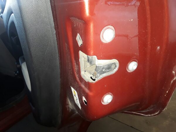 CERRADURA PUERTA TRASERA DERECHA  FIAT GRANDE PUNTO