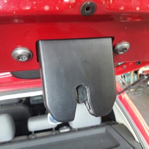 CERRADURA MALETERO / PORTON SKODA FABIA