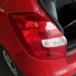 PILOTO TRASERO IZQUIERDO SKODA FABIA