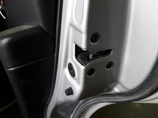 CERRADURA PUERTA TRASERA DERECHA  HYUNDAI SANTA FE