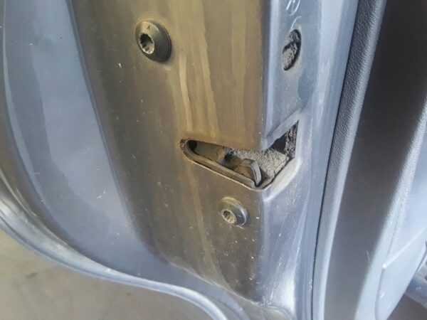 CERRADURA PUERTA TRASERA IZQUIERDA  SEAT TOLEDO