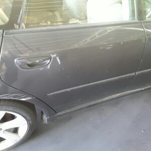 PUERTA TRASERA DERECHA SUBARU LEGACY BERL. B13