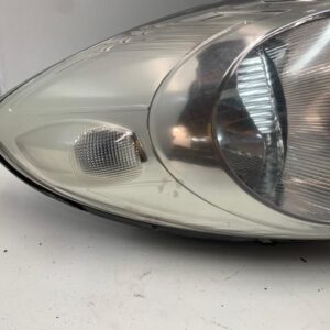 FARO DERECHO NISSAN NOTE