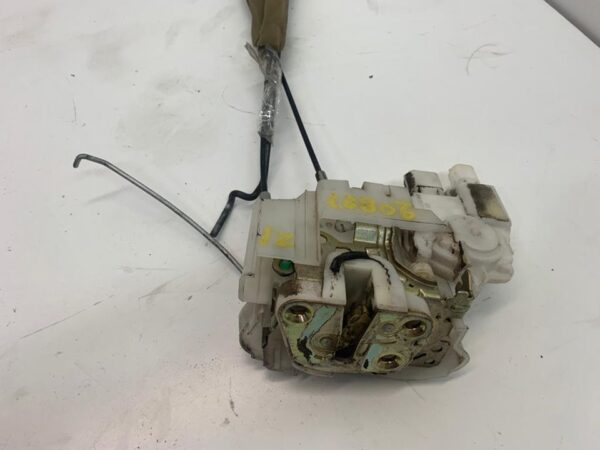 CERRADURA PUERTA DELANTERA IZQUIERDA  SUBARU LEGACY BERL. B13