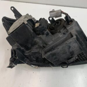 FARO IZQUIERDO TOYOTA AVENSIS BERLINA