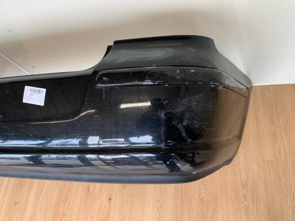 PARAGOLPES TRASERO TOYOTA AVENSIS BERLINA