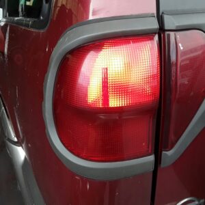 PILOTO TRASERO IZQUIERDO NISSAN TERRANO II (R20)