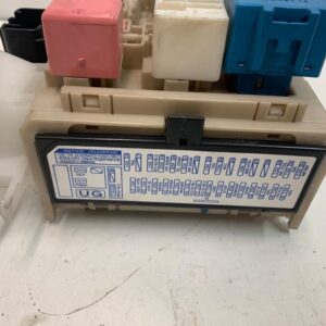 CAJA RELES / FUSIBLES TOYOTA VERSO