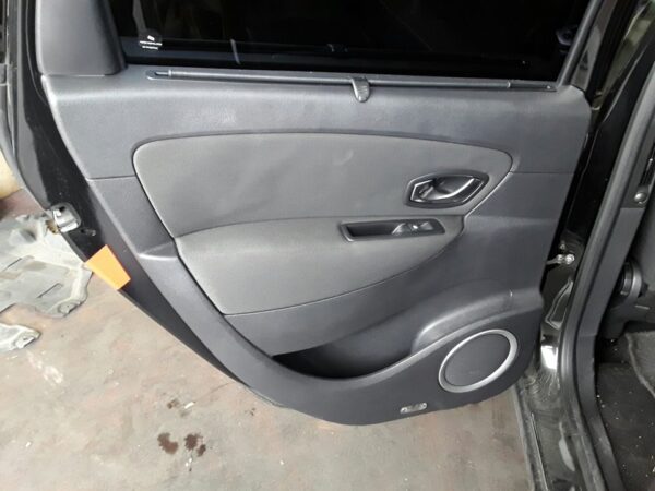 ELEVALUNAS TRASERO IZQUIERDO RENAULT SCENIC III