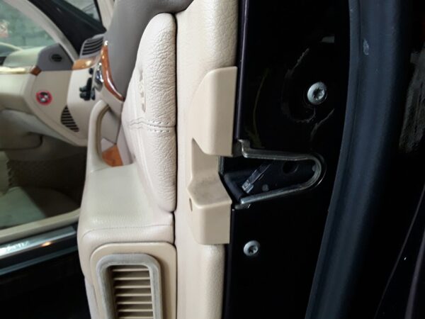 CERRADURA PUERTA DELANTERA DERECHA MERCEDES CLASE S  BERLINA