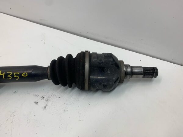 TRANSMISION DELANTERA DERECHA TOYOTA AURIS