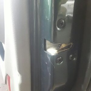 CERRADURA PUERTA DELANTERA DERECHA SSANGYONG MUSSO