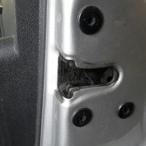 CERRADURA PUERTA DELANTERA DERECHA DACIA DUSTER