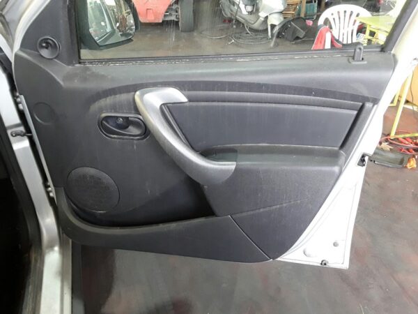 ELEVALUNAS DELANTERO DERECHO DACIA DUSTER