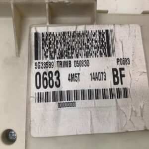 CAJA RELES / FUSIBLES FORD FOCUS BERLINA