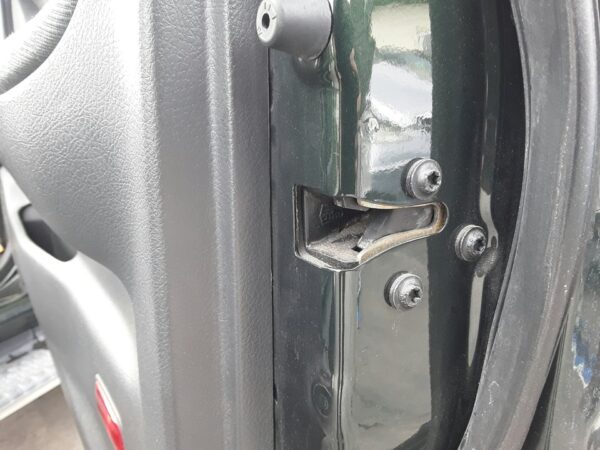 CERRADURA PUERTA DELANTERA DERECHA OPEL FRONTERA B