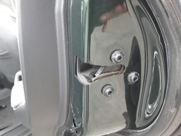 CERRADURA PUERTA TRASERA DERECHA  OPEL FRONTERA B