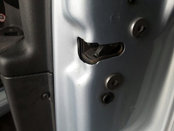 CERRADURA PUERTA DELANTERA DERECHA CITROEN C4 BERLINA