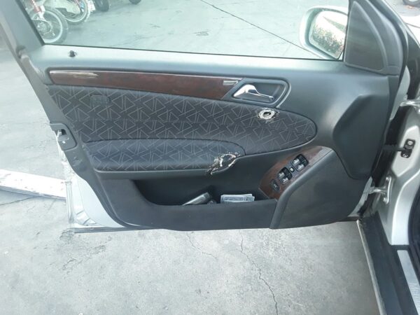 ELEVALUNAS DELANTERO IZQUIERDO MERCEDES CLASE C  BERLINA